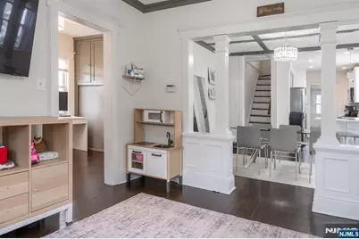77 E Clinton Avenue, Bergenfield, NJ 07621 - Photo 11