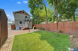 15 Chestnut St, Tenafly, NJ 07670 - Photo 21