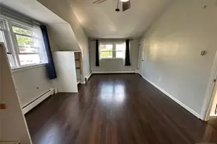 777 Oakwood Ln, Ridgefield, NJ 07657 - Photo 11