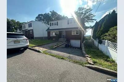 777 Oakwood Lane, Ridgefield, NJ 07657 - Photo 19