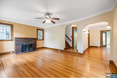 314 Mountain Way, Rutherford, NJ 07070 - Photo 3