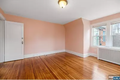 314 Mountain Way, Rutherford, NJ 07070 - Photo 17