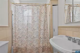 221 54th St, West New York, NJ 07093 - Photo 15