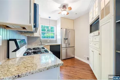 1123 Hyde Park Court 1123 #1123, Mahwah, NJ 07430 - Photo 7