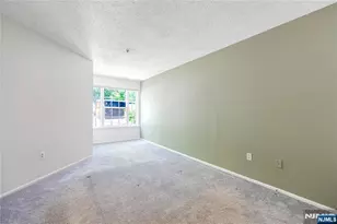 1123 Hyde Park Ct 1123, Mahwah, NJ 07430 - Photo 11