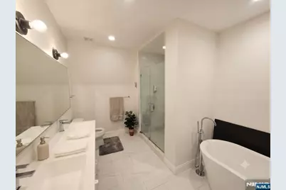 105 8th Street, Bayonne, NJ 07002 - Photo 25