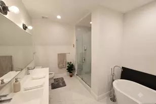 105 8th St, Bayonne, NJ 07002 - Photo 25