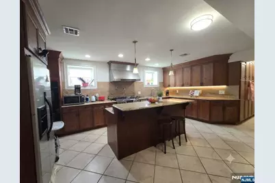 105 8th Street, Bayonne, NJ 07002 - Photo 35