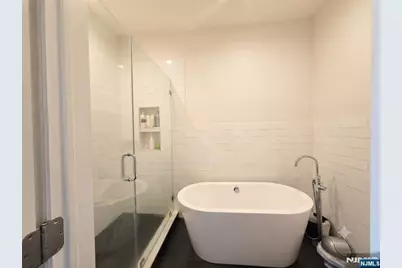 105 8th Street, Bayonne, NJ 07002 - Photo 21
