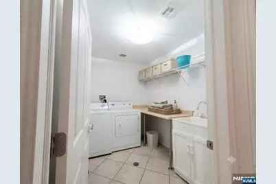 105 8th Street, Bayonne, NJ 07002 - Photo 23