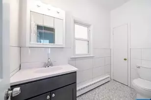 49 Livingston Ave 1, Lyndhurst Township, NJ 07071 - Photo 5