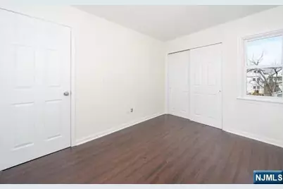49 Livingston Avenue 1 #1, Lyndhurst Township, NJ 07071 - Photo 15