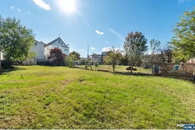49 Livingston Avenue 1 #1, Lyndhurst Township, NJ 07071 - Photo 21