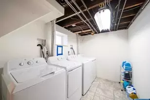 49 Livingston Ave 1, Lyndhurst Township, NJ 07071 - Photo 11