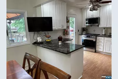 685 Lafayette Avenue, Westwood, NJ 07675 - Photo 9