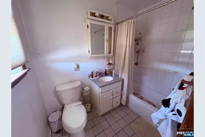 344 Valley Brook Avenue, Lyndhurst Township, NJ 07071 - Photo 15