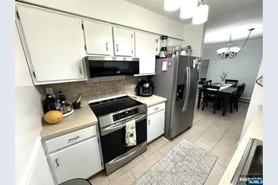 666 Mill Street C4 #C4, Belleville, NJ 07109 - Photo 13