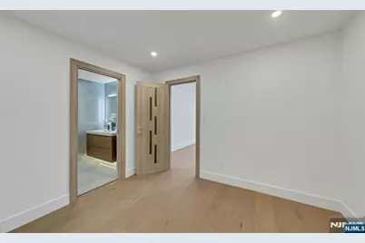 200 Winston 1912 #1912, Cliffside Park, NJ 07010 - Photo 15