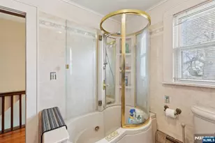 48 Marinus St, Rochelle Park Township, NJ 07662 - Photo 33