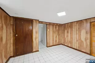 48 Marinus St, Rochelle Park Township, NJ 07662 - Photo 29