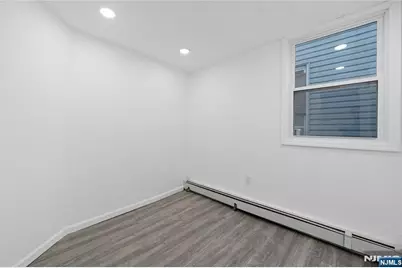 80 Wayne Avenue, Paterson, NJ 07522 - Photo 13