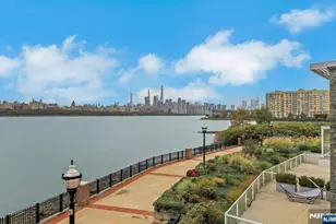 303 Ellery Ct 303, Edgewater, NJ 07020 - Photo 11