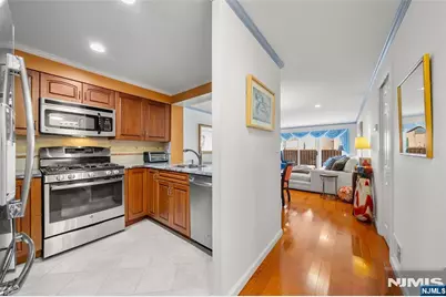 303 Ellery Court 303 #303, Edgewater, NJ 07020 - Photo 1