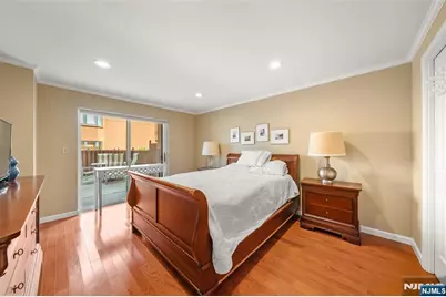 303 Ellery Court 303 #303, Edgewater, NJ 07020 - Photo 11