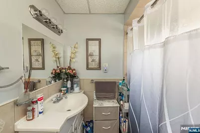 1029 19th Street, Paterson, NJ 07501 - Photo 9