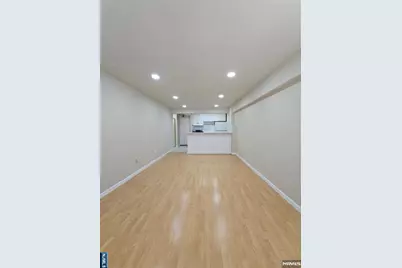333 Grand Avenue 3M #3M, Palisades Park, NJ 07650 - Photo 3