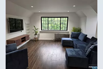 83 Rollins Avenue 2 #2, Clifton, NJ 07011 - Photo 5