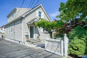 13 Chestnut St, Garfield, NJ 07026 - Photo 15