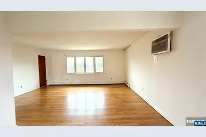 9104 3rd Avenue, North Bergen, NJ 07047 - Photo 19