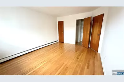 9104 3rd Avenue, North Bergen, NJ 07047 - Photo 11