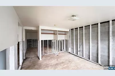 9104 3rd Avenue, North Bergen, NJ 07047 - Photo 25