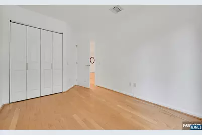 189 Forest 213 #213, Paramus, NJ 07652 - Photo 13