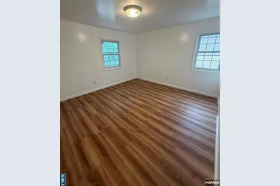 9 Evergreen Avenue 9 #9, Newark, NJ 07114 - Photo 3