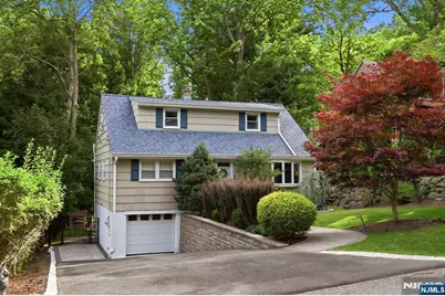 49 Pawnee Avenue, Oakland, NJ 07436 - Photo 1
