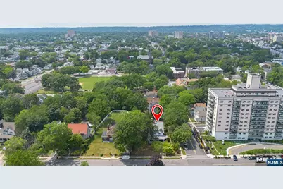 129 Munn Avenue, East Orange, NJ 07018 - Photo 3