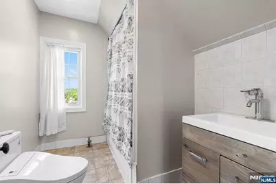 129 Munn Avenue, East Orange, NJ 07018 - Photo 33