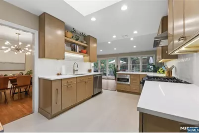231 Canterbury Drive, Ramsey, NJ 07446 - Photo 7