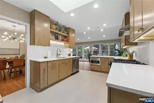 231 Canterbury Dr, Ramsey, NJ 07446 - Photo 7