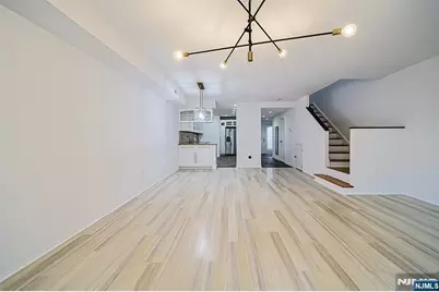 3 Whitman Court 1203 #1203, Teaneck Township, NJ 07666 - Photo 5