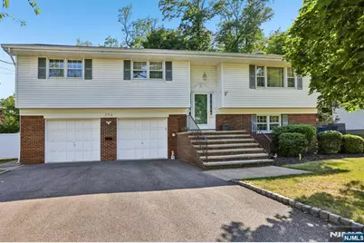 270 Midwood Road, Paramus, NJ 07652 - Photo 1