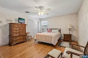 270 Midwood Rd, Paramus, NJ 07652 - Photo 7