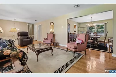 270 Midwood Road, Paramus, NJ 07652 - Photo 3