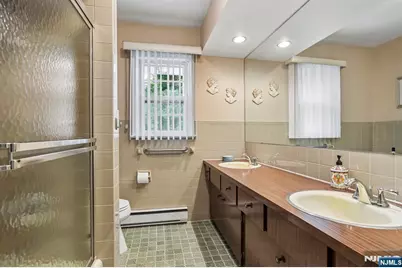 270 Midwood Road, Paramus, NJ 07652 - Photo 11