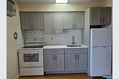 201 12th Street 19 #19, Palisades Park, NJ 07650 - Photo 7