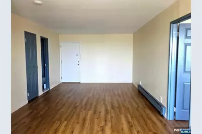 201 12th Street 19 #19, Palisades Park, NJ 07650 - Photo 13