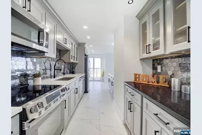 377 S Harrison Street 17Ff #17FF, East Orange, NJ 07018 - Photo 3